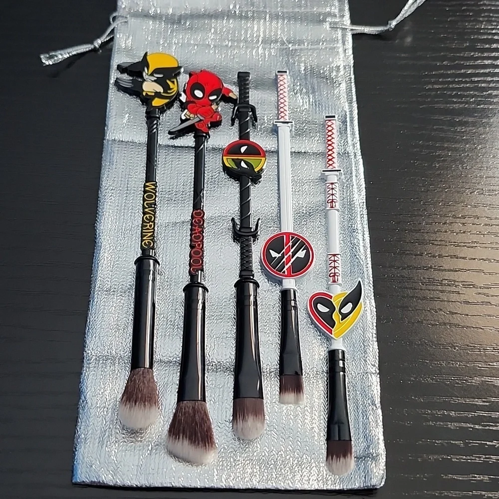 Marvel Deadpool x Wolverine Makeup Brush Set